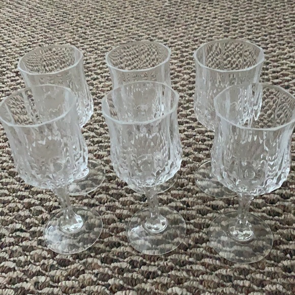 Cristal D’Arques set of 6 wine Goblets - Picture 2 of 2